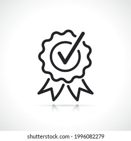 Icono de la línea delgada de la insignia de calidad o del certificado 