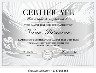 Plantilla de certificado con fondo líquido abstracto (mármol). Diseño de oro con líneas (patrón guilloche) y marco plateado útil para Diploma, certificado de apreciación o cualquier premio