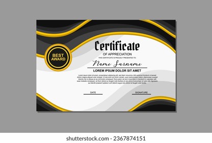 Una plantilla de certificado con un diseño elegante de oro y negro. Adecuado para crear certificados profesionales para premios, logros y reconocimiento en varias industrias.