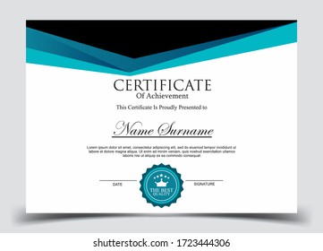 Certificate template in vector for achievement graduation completion