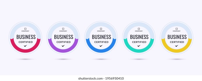 Diseño de logotipo de insignias certificadas para certificados de insignias de formación de empresas comerciales para determinar en función de criterios. Establecer el paquete certifica la plantilla de ilustración de vector colorida.