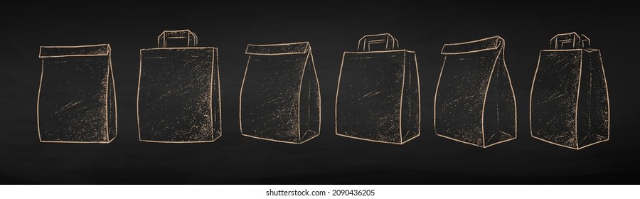 Conjunto de ilustraciones vectoriales dibujadas de chalk de bolsitas de papel con y sin mangos aislados en el fondo negro de la pizarra.