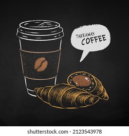 Ilustración vectorial de Chalk de la taza de café desechable y croissants quitados con banner de burbuja de habla. Aislado sobre el fondo negro de la pizarra.