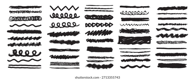 Líneas de tiza y garabatos, subraya a mano dibujado doodle borde de línea gruesa, swoosh. Pinceladas texturizadas de crayón para garabatos. Ilustración vectorial