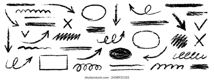 Kreide-Kritzelpfeil, Linienpinsel gesetzt. Zeichenstift-Pfeil, Unterstreichung, handschriftliche Markierungsüberprüfungselemente. Vektor handgezeichnete Kritzel-Buntstifte, Marker-Skizze Pinsel-Textur. Grobe Kreidevektordarstellung