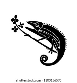 Chameleon hand drawn icon. Isolated on white. Vector illustartion. 