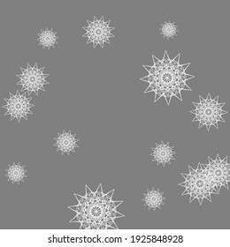 El Caótico Misterio Año Nuevo Afilado Fondo Sky De Lujo. Patrón de folk monocromo metálico de invierno. Papel tapiz Noche de Snowflakes Stars Silver. Fondo de Mandala en Navidad Fría y Gris Oscuro.