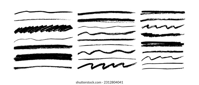 Juego de vectores de garabatos de carbón vegetal. Dibujo infantil. Doodles y líneas curvadas, trazos rectos delgados. Líneas de lápiz negro. Las manchas poco entusiastas y los fuertes golpes de crayón aislados en un fondo blanco.