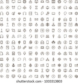 Chat icon set. Collection of high quality outline message pictograms in modern flat style. Black bubble symbol for web design and mobile app on white background. Forum line logo.