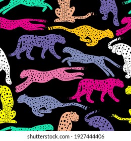 Cheetah  seamless pattern .  Tropical exotic summer pattern with hand drawn cheetah . print for T-shirts, textiles, wrapping paper, web. 