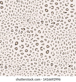 Cheetah skin print. Vector seamless pattern. Animal skin texture of leopard, jaguar, cheetah, panther, puma. African safari style pattern, wildlife theme. Spotted background. Repeat design for decor