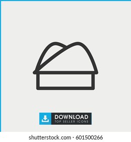 chef hat icon. simple outline chef hat vector icon. on white background.