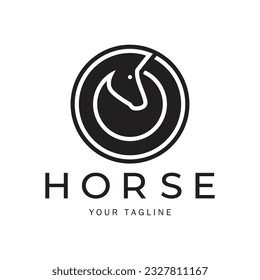 Chess strategy game logo with horse, king, pawn, minister and rook.