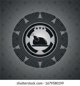 icono del plato de pollo dentro del emblema oscuro