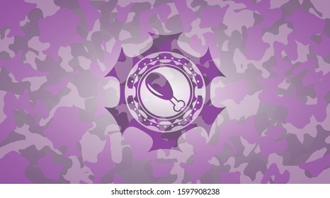 chicken leg icon on pink camouflaged pattern