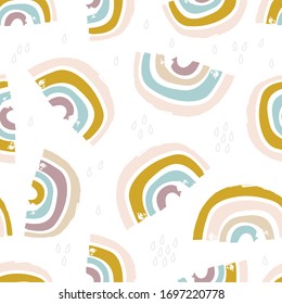 Patrón chileno sin fisuras con arco iris retro dibujado a mano, . Fondo vectorial infantil de moda.