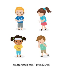 Niños con diferentes enfermedades. Colección de niños enfermos. Niño con un brazo roto en el capuchón. Niña con dolor abdominal. Grupo de adolescentes con diversas enfermedades. Gente malsana. Ilustración vectorial plana