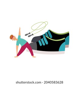 Banner de actividad deportiva infantil con niño pequeño haciendo ejercicio en el fondo de zapatillas de deporte, ilustración vectorial plana aislada en fondo blanco. Deporte infantil y fitness.