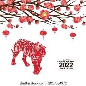 El nuevo año chino 2022 florece en ramas sakura. Feliz año nuevo chino 2022, año del tigre