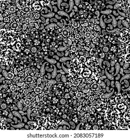 The chintz pattern is made into a seamless patchwork,