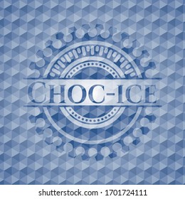 Insignia azul Choc-ice con fondo geométrico. Ilustración vectorial. Detallado.