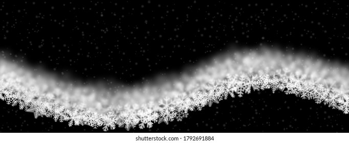 Weihnachtshintergrund von Schneeflocken verschiedener Form, unscharf und transparent, wellenförmig auf schwarzem Hintergrund