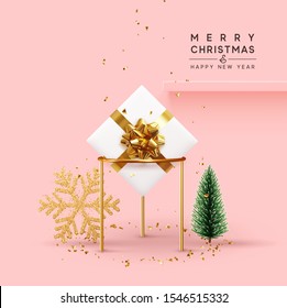 Fundo de Natal. Composição de Natal 3d realista e design realista, caixa de presente, floco de neve de brilho dourado, pinheiro decorativo, abeto verde, confete dourado com glitter caindo. Espaço para texto na prateleira