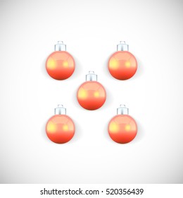 Weihnachtsbälle sind rot gefärbt.
