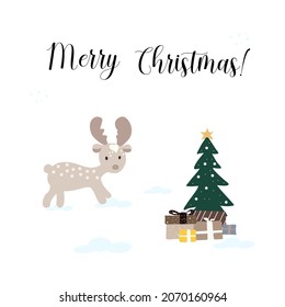 Tarjeta de Navidad con ciervo y árbol y cajas de regalo aisladas en blanco. Ilustración vectorial.