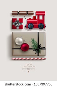 Navidades Composición hecha de cajas de regalo decoración tradicional y ramas de pino