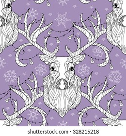 Christmas deer head doodle with lighting bulb.Seamless pattern.