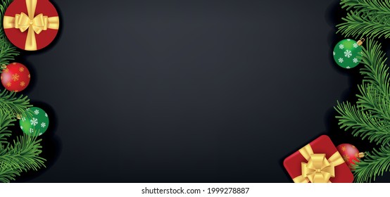 navidad y antecedentes de año nuevo. Composición navideña. Decoración navideña roja, ramas de pino de fondo gris.