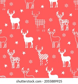 Weihnachtsschmuck nahtlose Muster im Doodle-Stil auf rotem Hintergrund für Weihnachtsmodedruck, Tapete, Geschenkpapier etc.