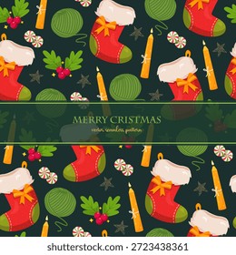 Natal padrão sem costura com meias de férias vermelhas, velas, bolas de fio, folhas holly e doces de pirulito despojado no fundo verde escuro, impressão de férias de inverno festivo.