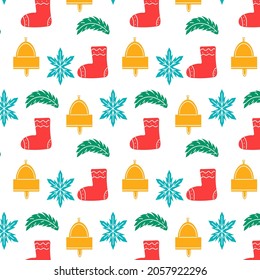 Weihnachten nahtloses Muster mit Weihnachtsstiefeln, Schneeflocken, Neujahrsbaum und Glocke im flachen Stil. Tagesverpackungspapier
