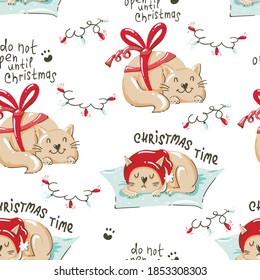 Christmas seamless pattern with sleeping cats and garlands. Vector illustration for wrapping paper and scrapbooking