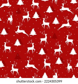 Patrón de Navidad sin fisuras con siluetas blancas de ciervo y árboles en un fondo rojo.