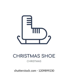 christmas shoe icon. christmas shoe linear symbol design from Christmas collection. Simple outline element vector illustration on white background.