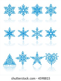 Weihnachtsschneeflocken / Vektorgrafik / Hintergrund. Die traditionellen und einzigartigen Formen der Schneeflocken: Dreieck, Rhombus, Stern und Herzform