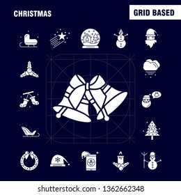 Christmas Solid Glyph Icons Set For Infographics, Mobile UX/UI Kit And Print Design. Include: Santa Clause, Santa, Christmas, Winters, Collection Modern Infographic Logo and Pictogram. - Vector