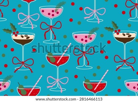 Christmas themed cocktail seamless pattern. Merry Christmas background template with festive cocktail glasses. Christmas drinks. Christmas pattern for wrapping paper, background