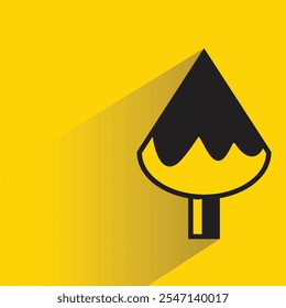 Ícone de árvore de Natal com sombra no plano de fundo amarelo