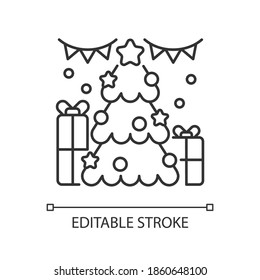 Icono lineal del árbol de Navidad. Luces de Navidad. Decoración de Año Nuevo. Cajas de regalo. Celebración de feriados. Ilustración personalizable de línea delgada. Símbolo de contorno. Dibujo de contorno aislado del vector. Trazo editable