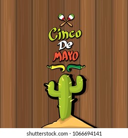 Cinco de Mayo banner with hand drawn calligraphy lettering. Mexican fiests holiday vector background. Cinco de Mayo calligraphic greeting card or poster on wooden background