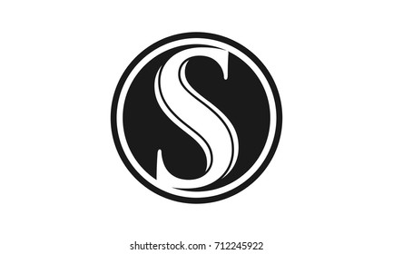 Circle letter S black white