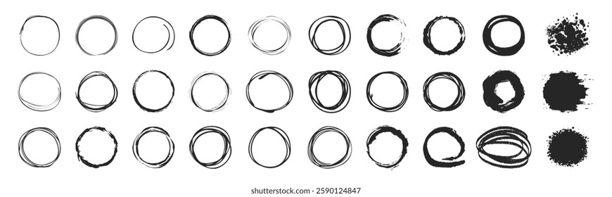 Circle line sketch icon set in hand drawn style isolated on transparent. Ink hand drawn paint brush circle. Logo, label design element vector illustration