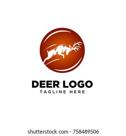 Circle run deer logo