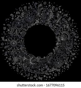Marco de plata circular, corona de flores. Elementos de muelle. El estilo de los doodles florales. 