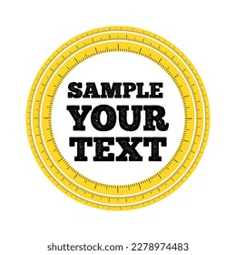 Un círculo de una cinta de un centímetro amarillo medido sobre un fondo blanco y en la cinta hay un lugar para cualquiera de sus textos