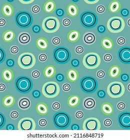 Runden nahtloses Muster auf grünem Hintergrund. Handgezeichnete doodle-artige Vektorgrafik. Für Gewebe, Umhüllungspapier, Verpackung, Scrapbooking.